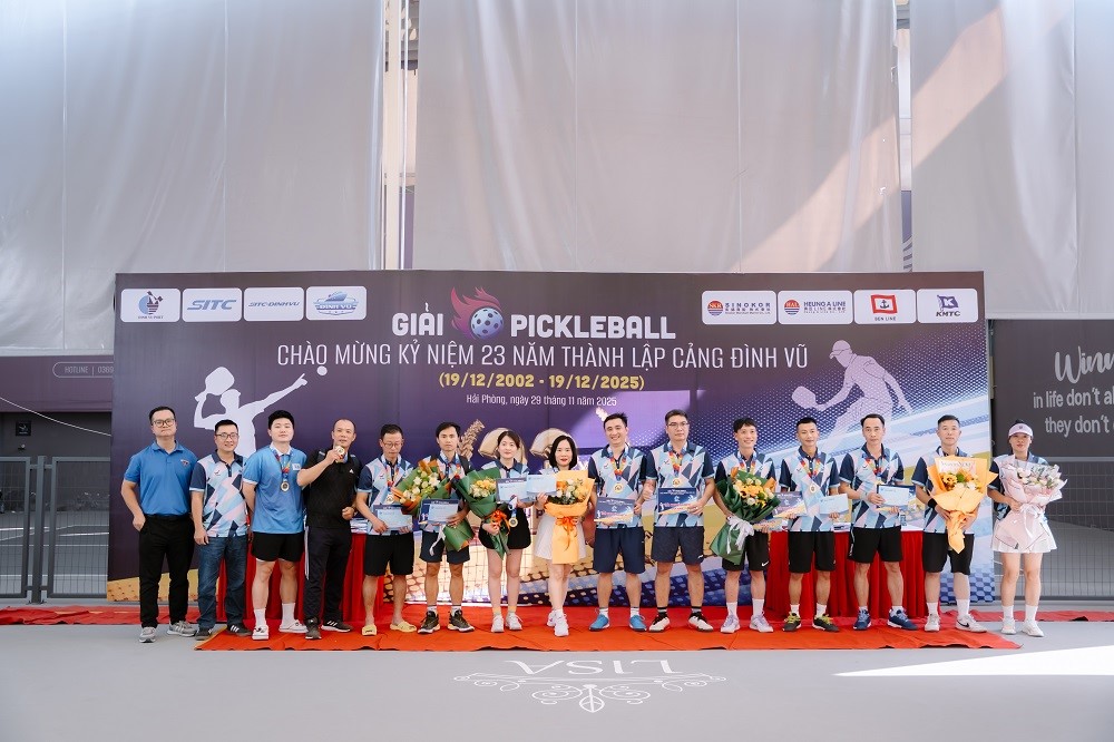 BTC trao 8 Giải Khuyến khích 2 nội dung